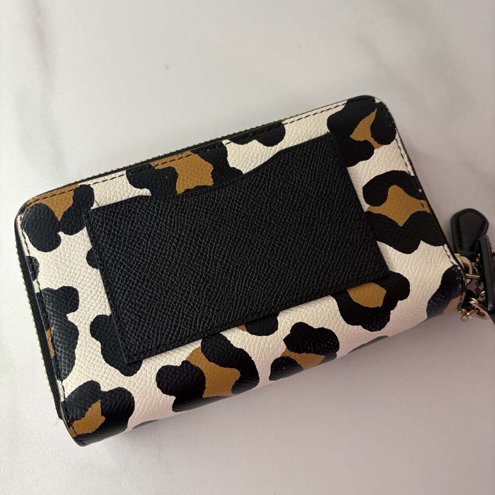 Coach Double Zip Wallet with Leopard Print and Wristlet Strap - Picture 5 of 16